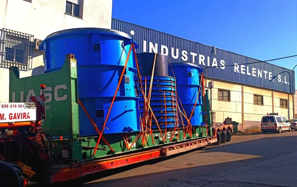 Portada del artículo: Industrias Relente
